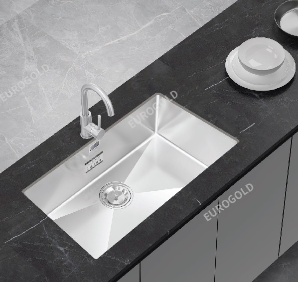 Chậu rửa chén inox 304 chống xước 1 hộc lớn âm bàn đá KT 77x42 Eurogold EUC18045EB - Hình ảnh 2