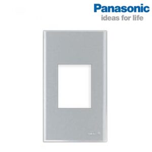 Mặt ổ cắm đơn 3 chấu màu trắng bạc ánh kim dòng Refina Panasonic WEV680290MW